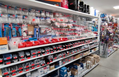 KUMB&Aacute;R spol. s r.o. - želez&aacute;řstv&iacute;, dom&aacute;c&iacute; potřeby, barvy, krmiva, zahradn&iacute; technika - Velk&eacute; Karlovice